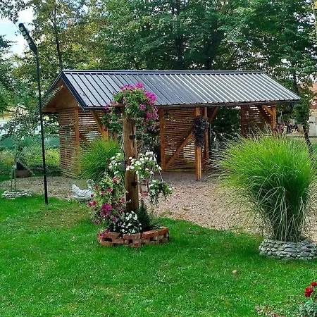 Casa de Férias Vikendica Anastasija *